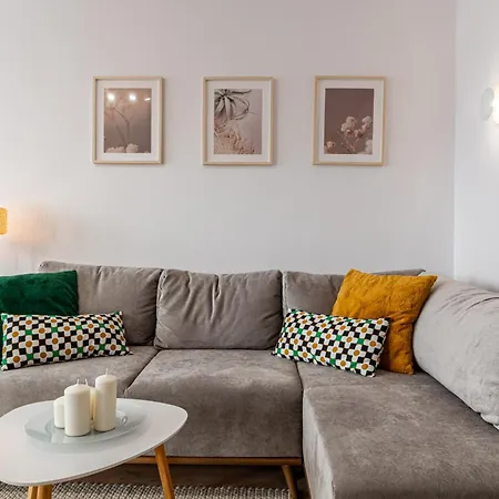 9th Floor Business By Rentujemy * ヴロツワフ