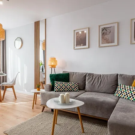 9th Floor Business By Rentujemy Apartment *